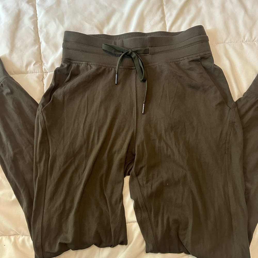 Lululemon joggers